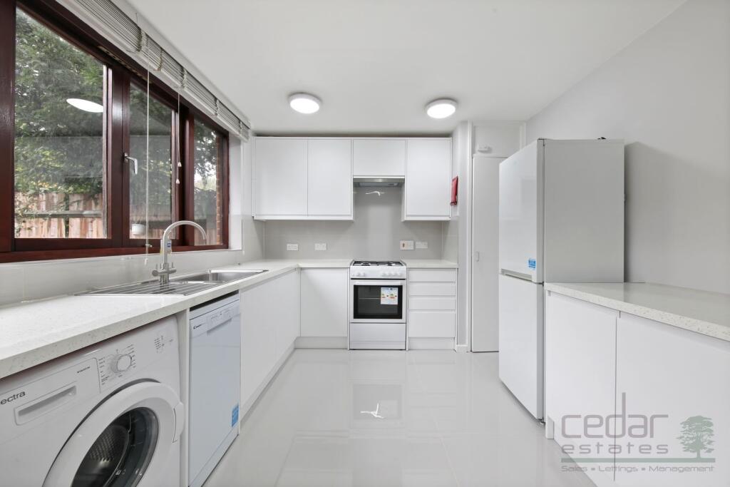 3 bed Mid Terraced House for rent in Hampstead. From Cedar Estates - West Hampstead