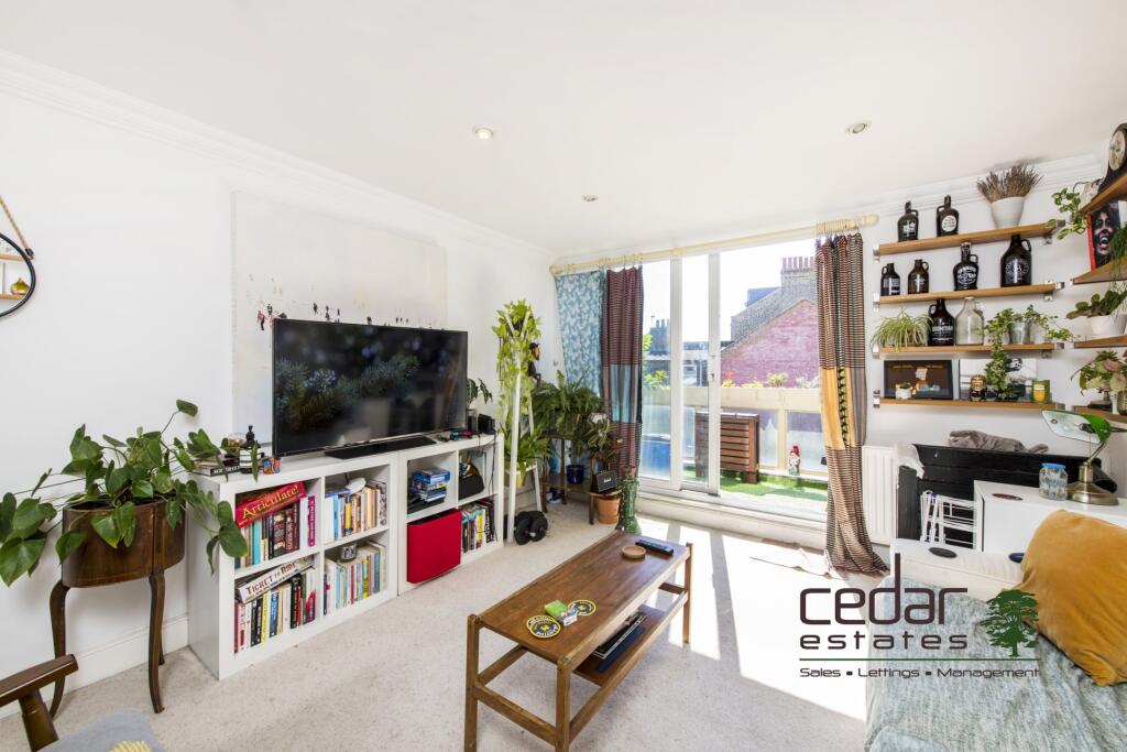 3 bed 1st Floor Flat for rent in Willesden. From Cedar Estates - West Hampstead