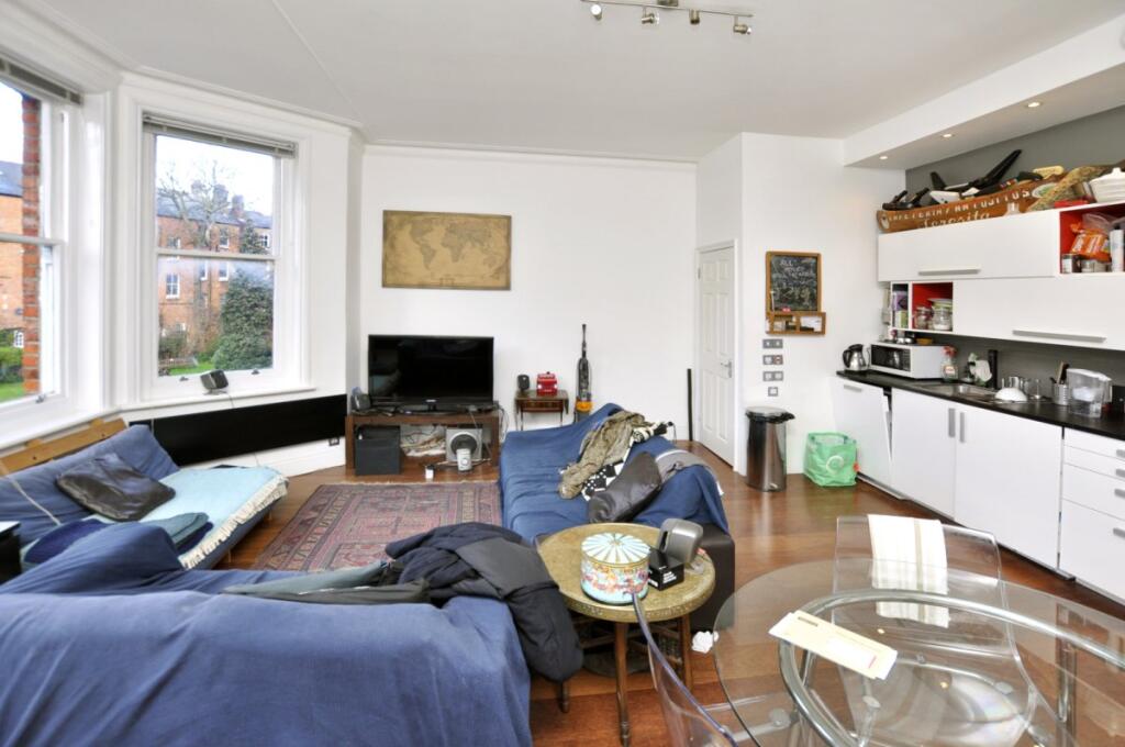 3 bed 1st Floor Flat for rent in Hampstead. From Cedar Estates - West Hampstead