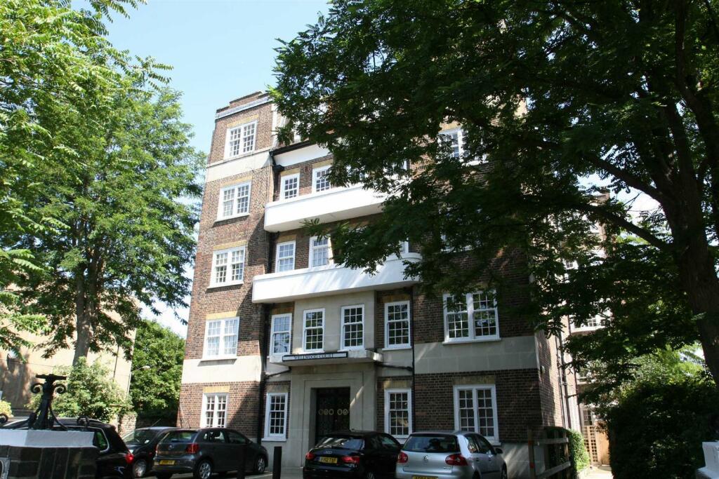 2 bed Flat for rent in London. From Chamberland Residential