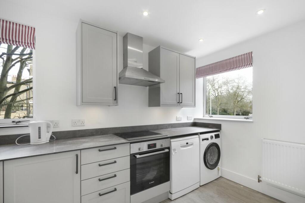 2 bed Flat for rent in Battersea. From Champions - London