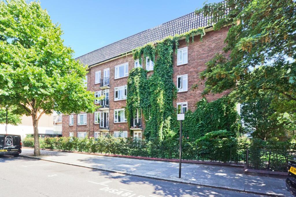 2 bed Apartment for rent in Chelsea. From Champions - London