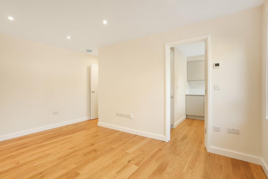 0 bed Apartment for rent in Camberwell. From Champions - London