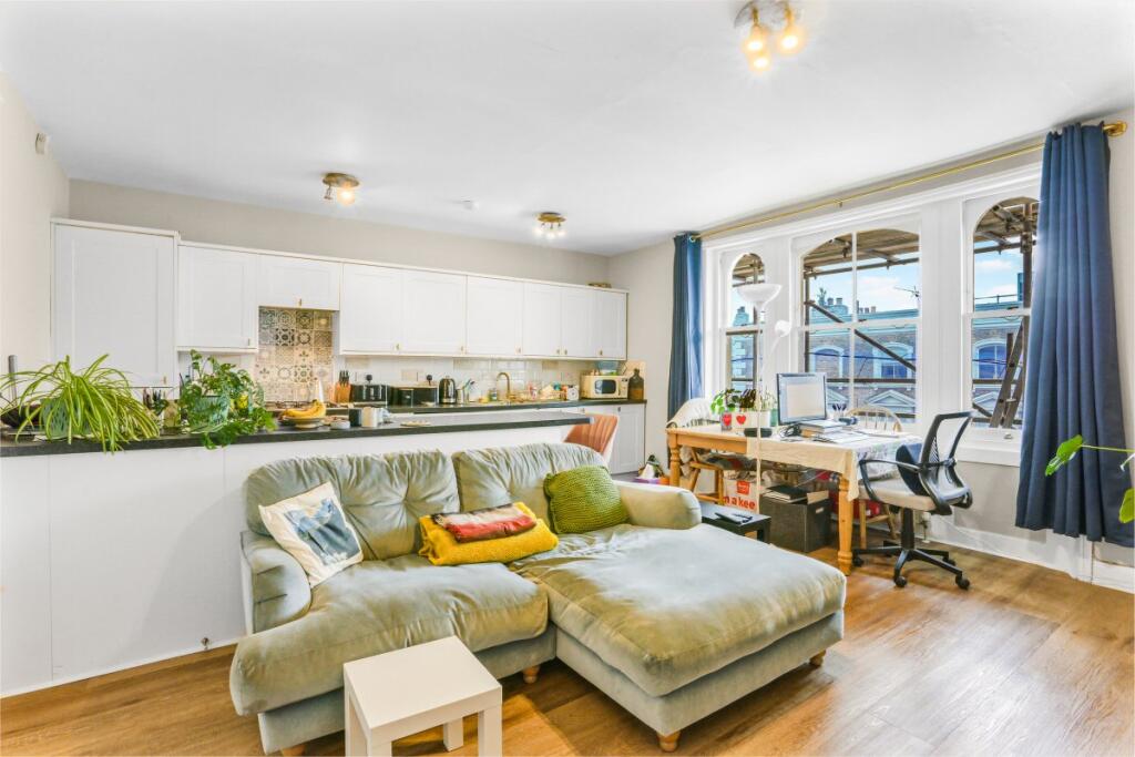 1 bed 1st Floor Flat for rent in Kensington. From Champions - London 1 bed 1st Floor Flat for rent in Kensington. From Champions - London