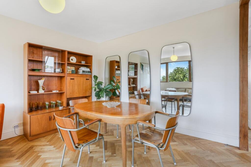 2 bed Apartment for rent in Kensington. From Champions - London