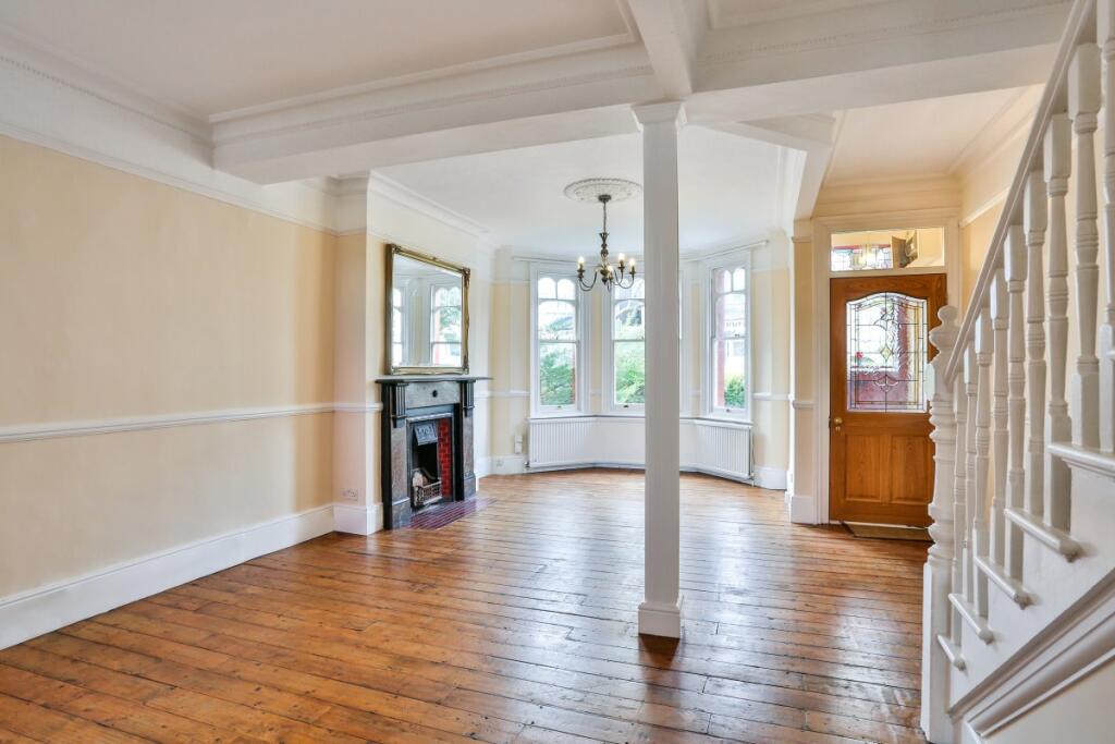 4 bed Mid Terraced House for rent in Wandsworth. From Champions - London 4 bed Mid Terraced House for rent in Wandsworth. From Champions - London
