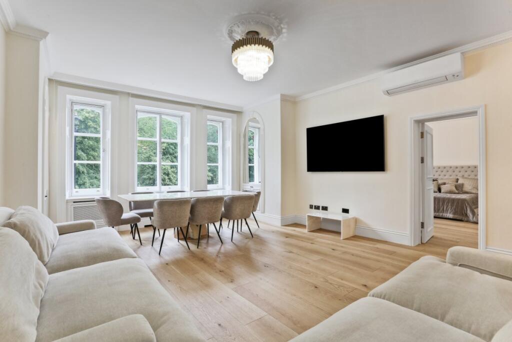 3 bed Apartment for rent in Kensington. From Champions - London