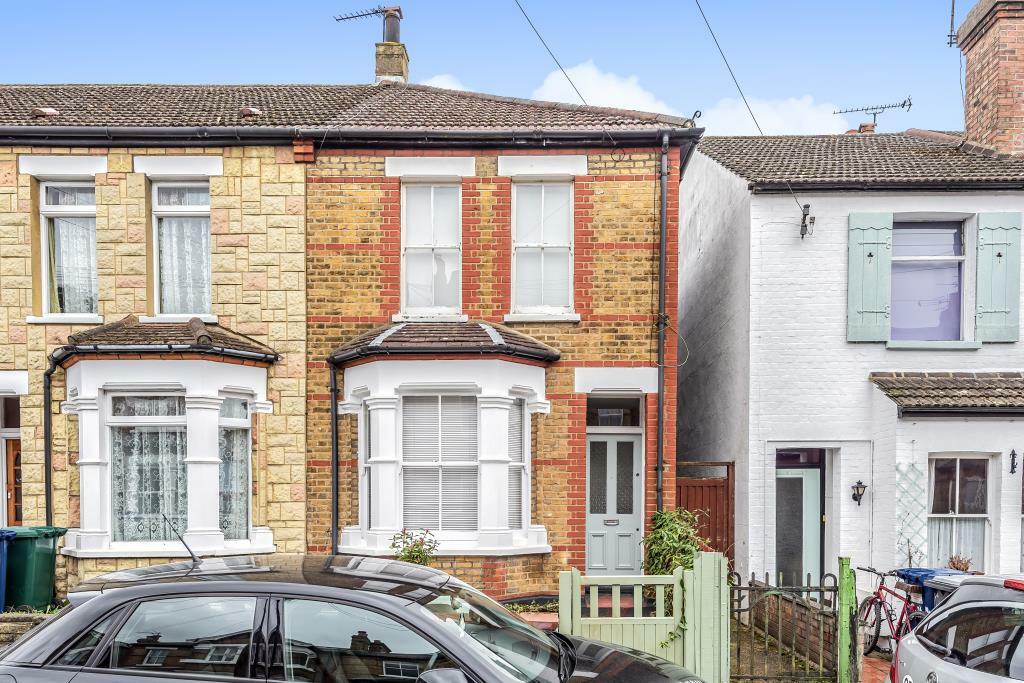 2 bed Mid Terraced House for rent in Barnet. From Chancellors - Barnet - Lettings