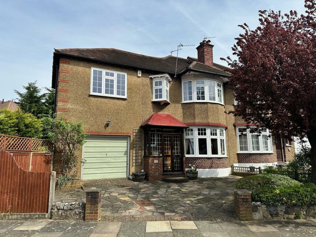4 bed Semi-Detached House for rent in London. From Chancellors - Barnet - Lettings
