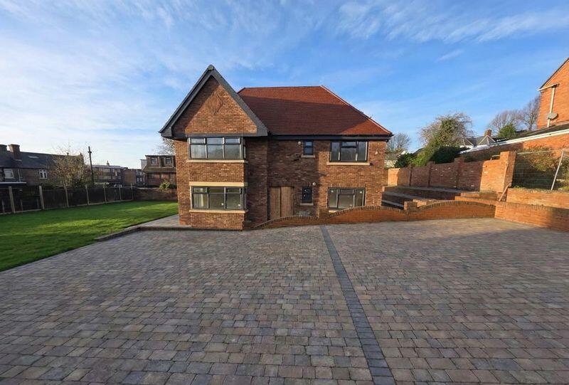 6 bed Detached for rent in Wednesbury. From Lords Associates of London