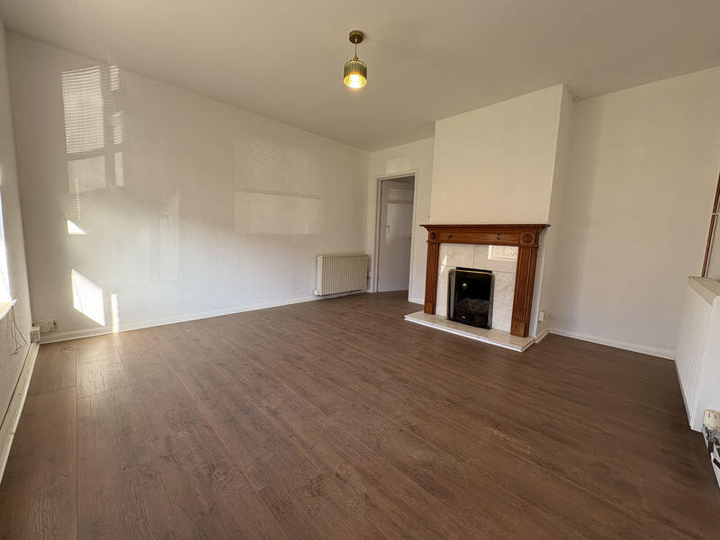 4 bed Semi Detached for rent in Slough. From Lords Associates of London