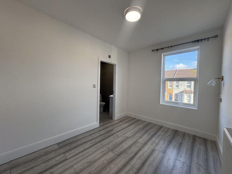 1 bed Not Specified for rent in West Drayton. From Lords Associates of London