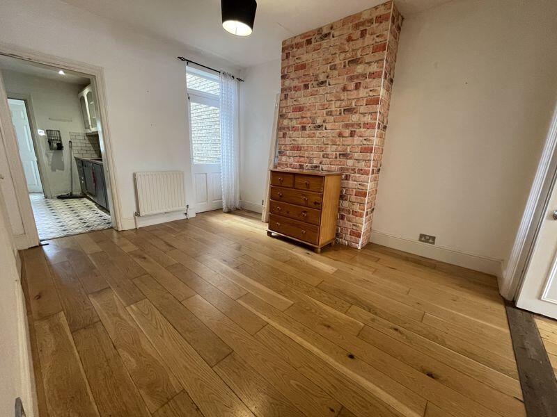 3 bed Mid Terraced House for rent in Uxbridge. From Lords Associates of London