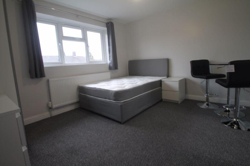 1 bed 1st Floor Flat for rent in Uxbridge. From Lords Associates of London