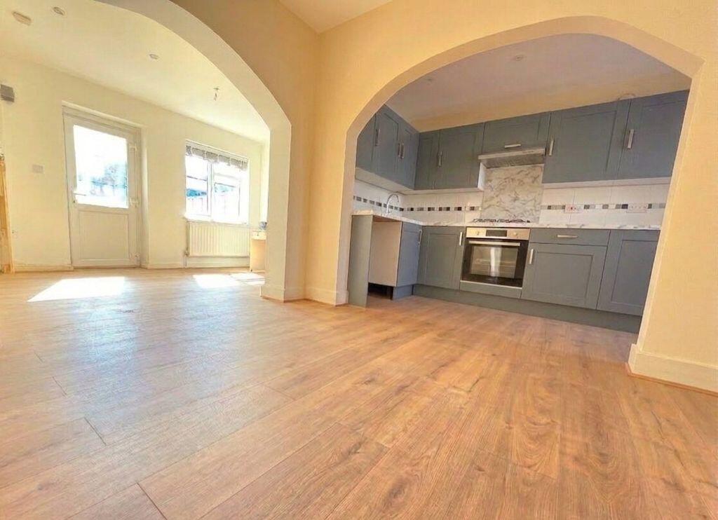 3 bed Mid Terraced House for rent in Hayes. From Lords Associates of London