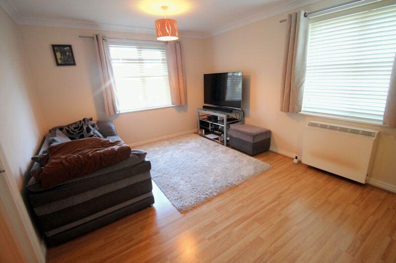 2 bed 1st Floor Flat for rent in Slough. From Lords Associates of London