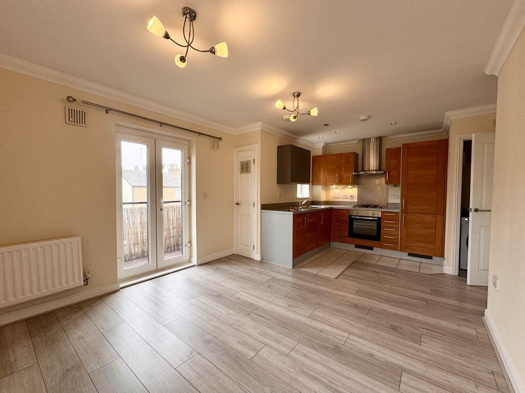 2 bed Apartment for rent in Hayes. From Lords Associates of London