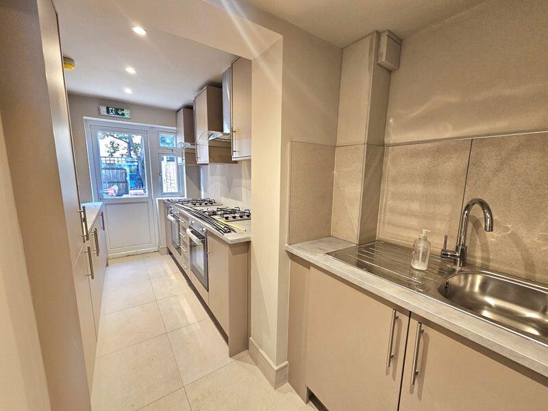 6 bed Town House for rent in West Drayton. From Lords Associates of London