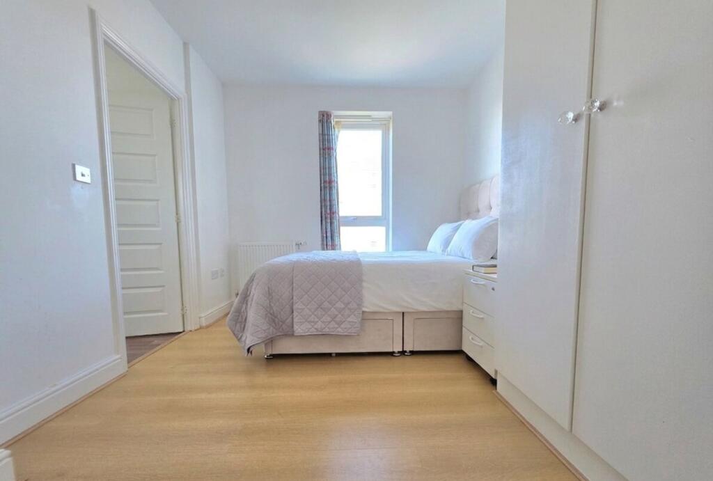 2 bed 1st Floor Flat for rent in Hounslow. From Lords Associates of London