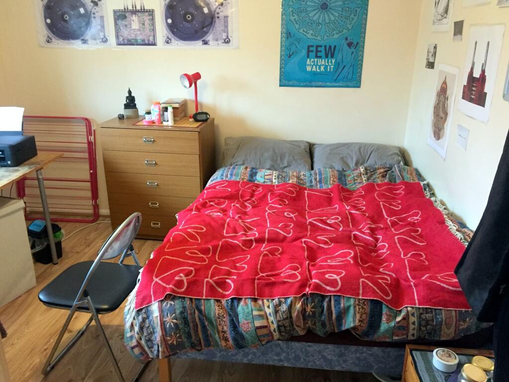 4 bed Semi Detached for rent in Uxbridge. From Lords Associates of London