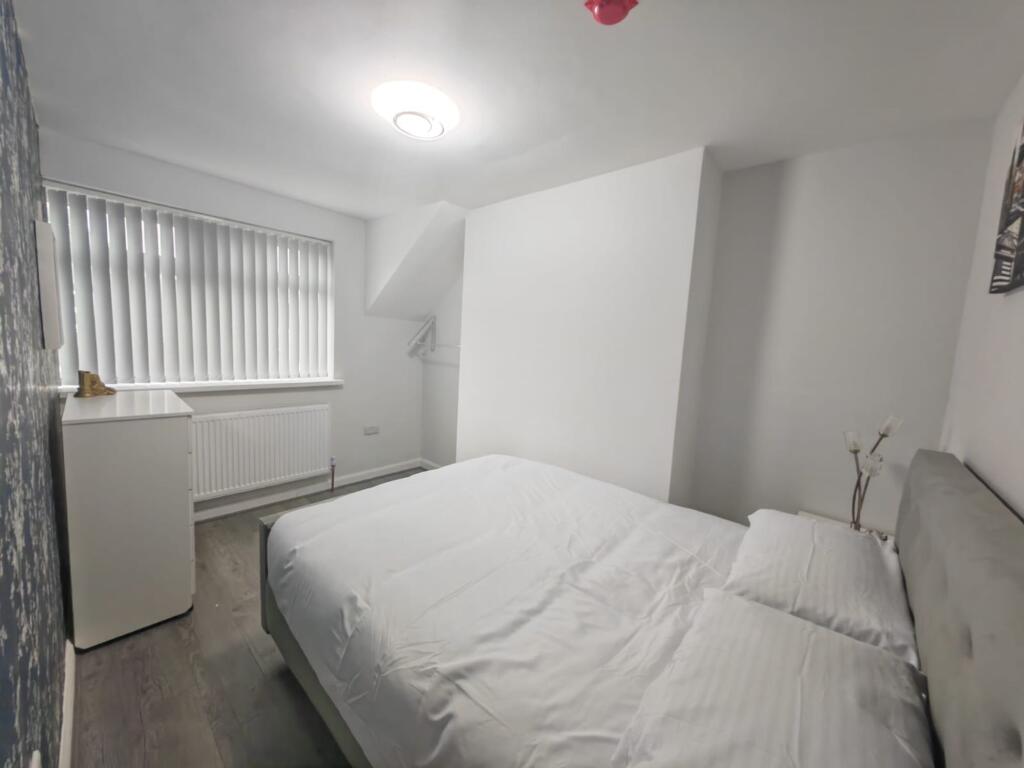 8 bed Apartment for rent in Birmingham. From Lords Associates of London 8 bed Apartment for rent in Birmingham. From Lords Associates of London
