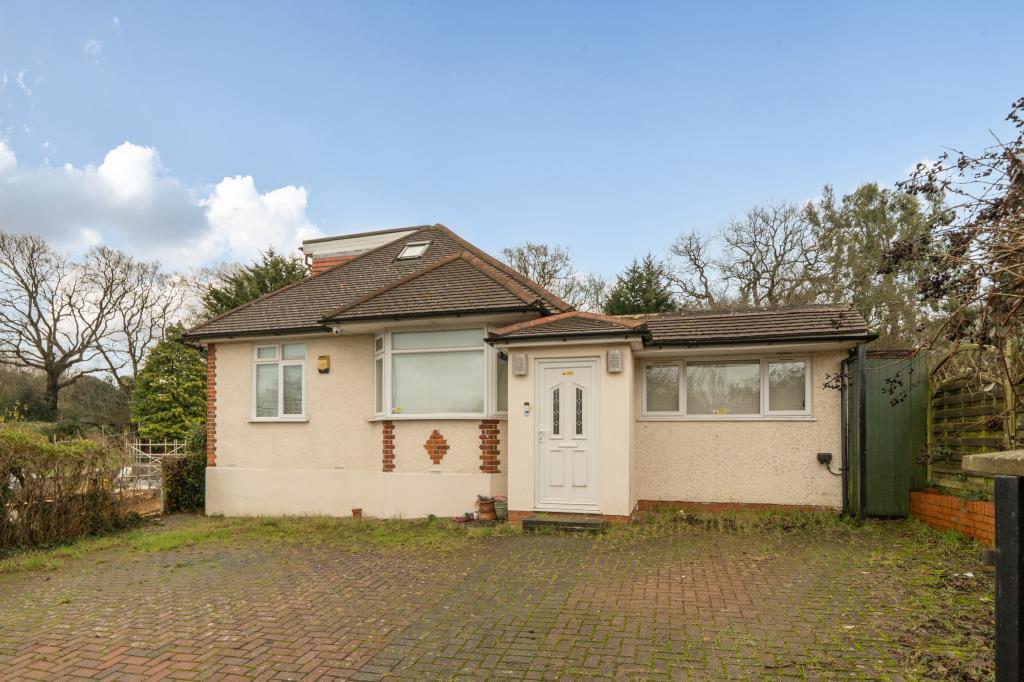 5 bed Detached bungalow for rent in Barnet. From Chancellors - Finchley Lettings