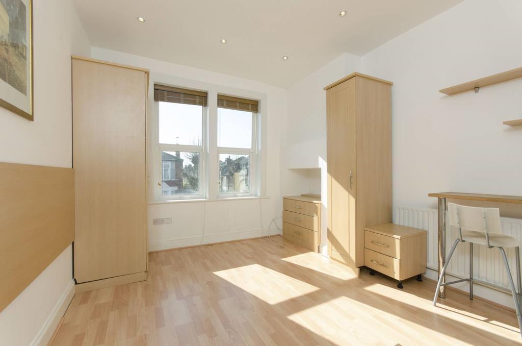4 bed 1st Floor Flat for rent in Finchley. From Chancellors - Finchley Lettings