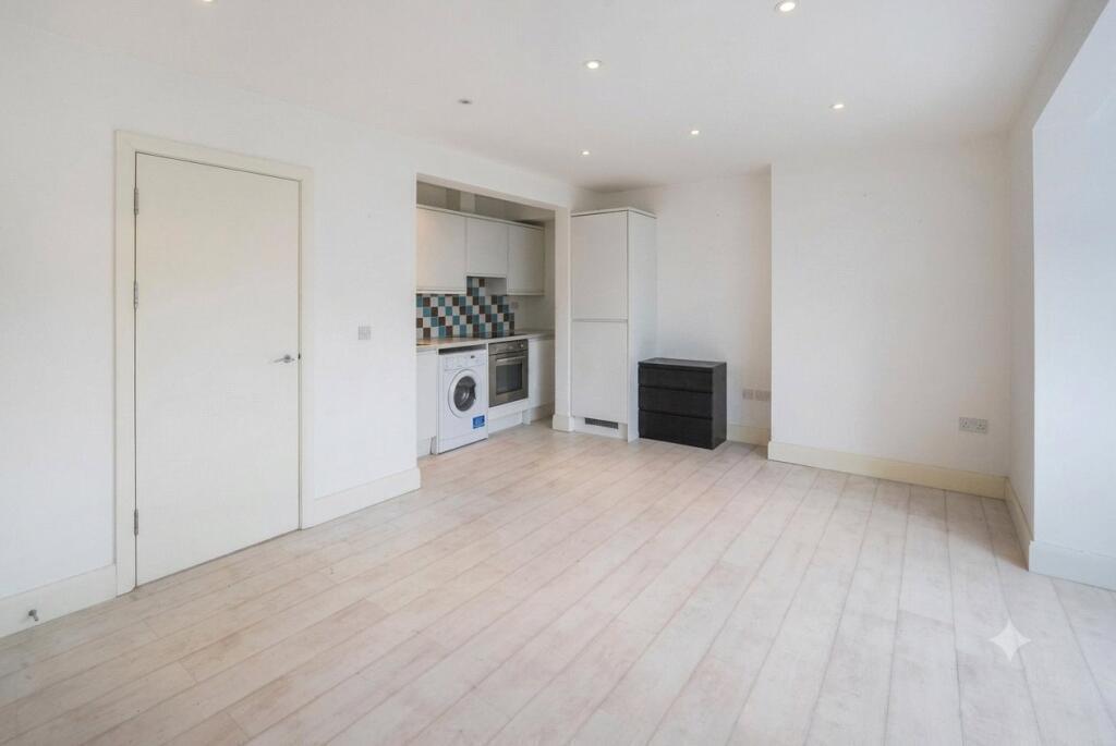 1 bed Apartment for rent in Hendon. From Chancellors - Finchley Lettings