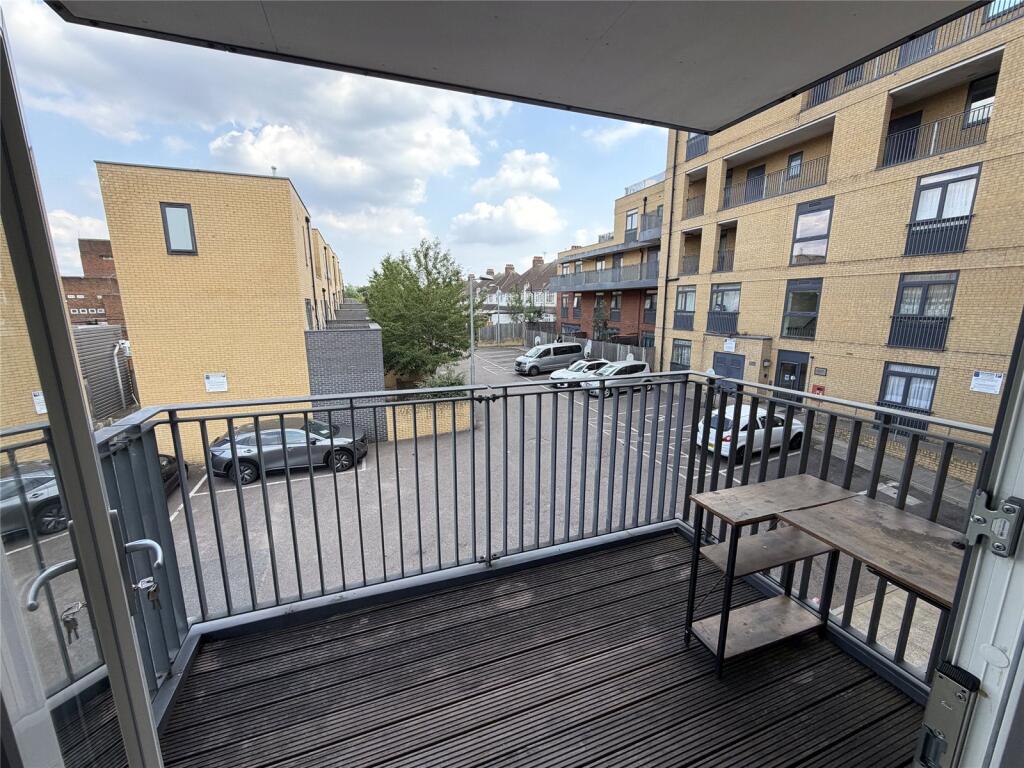 1 bed 1st Floor Flat for rent in London. From Chancellors - Finchley Lettings