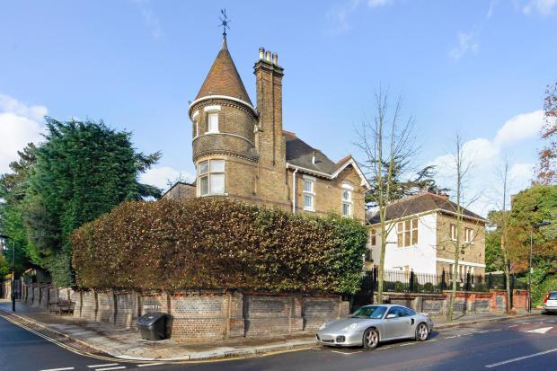6 bed Detached House for rent in Hampstead. From Chancellors - Hampstead Lettings