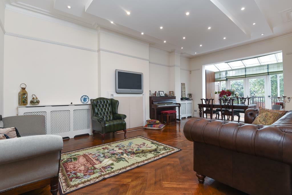 3 bed Apartment for rent in Hampstead. From Chancellors - Hampstead Lettings