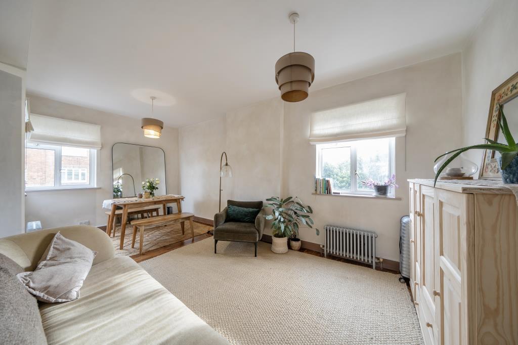 2 bed 1st Floor Flat for rent in London. From Chancellors - Hampstead Lettings