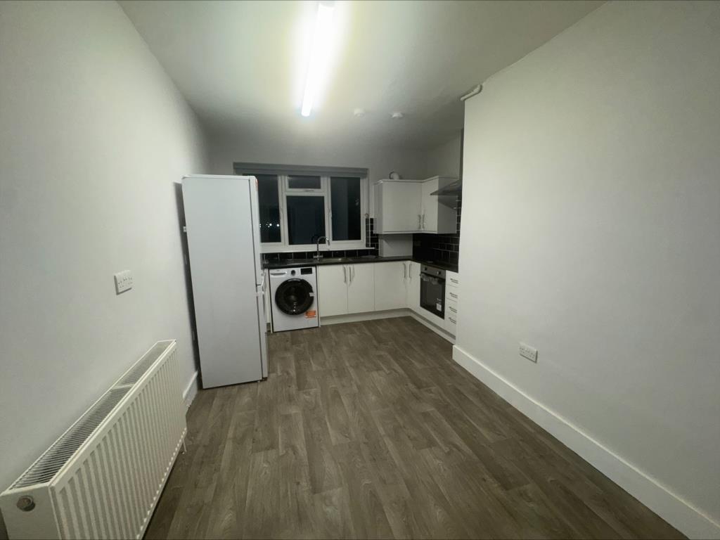 3 bed Apartment for rent in London. From Chancellors - Hampstead Lettings