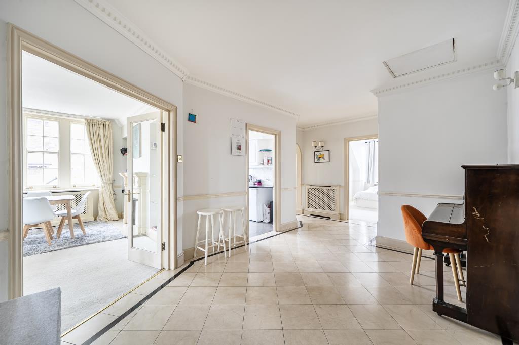 3 bed 1st Floor Flat for rent in London. From Chancellors - Hampstead Lettings