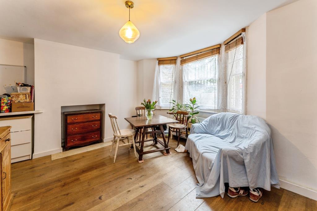 1 bed 1st Floor Flat for rent in London. From Chancellors - Hampstead Lettings