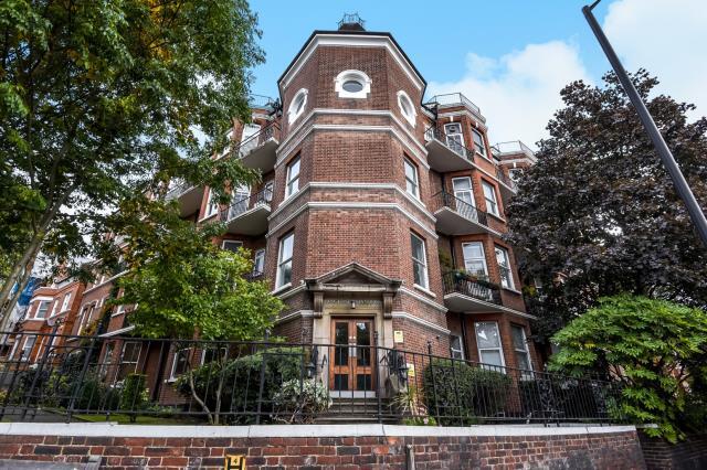 2 bed 1st Floor Flat for rent in London. From Chancellors - Hampstead Lettings