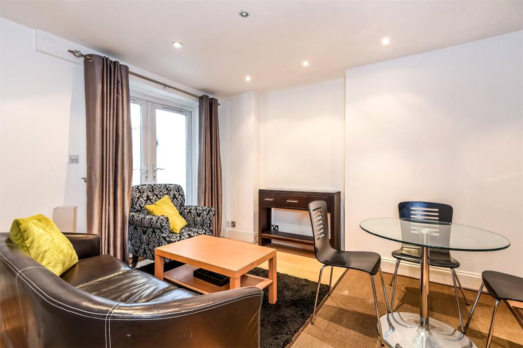 2 bed Detached for rent in London. From Chancellors - Hampstead Lettings