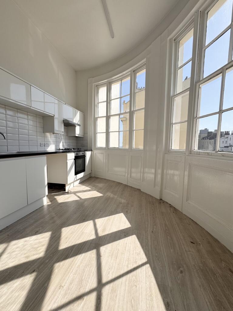 2 bed 1st Floor Flat for rent in Brighton and Hove. From AR Lettings - Hove