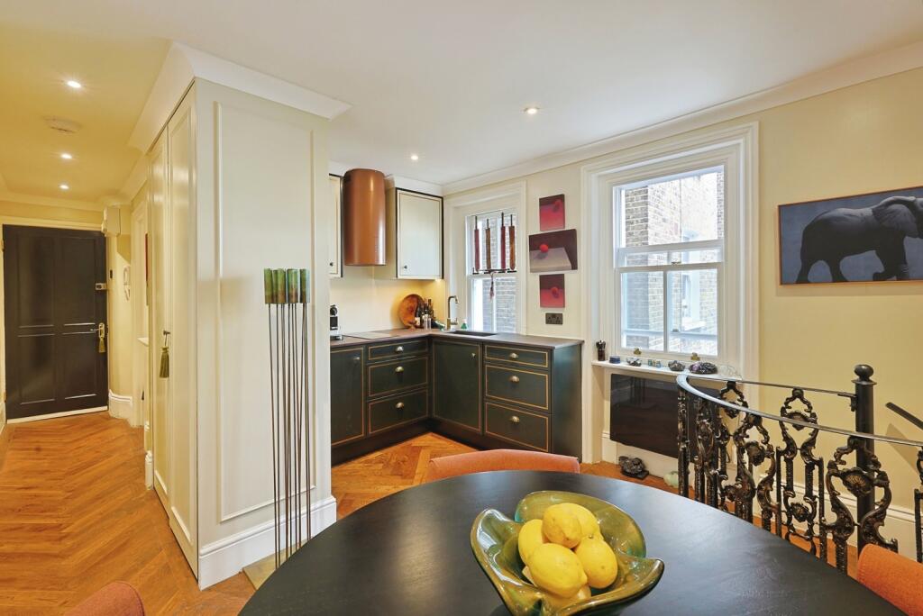 1 bed 1st Floor Flat for rent in London. From Chancellors - Notting Hill Lettings