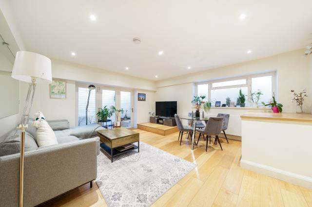 2 bed 1st Floor Flat for rent in Paddington. From Chancellors - Notting Hill Lettings 2 bed 1st Floor Flat for rent in Paddington. From Chancellors - Notting Hill Lettings