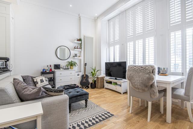2 bed 1st Floor Flat for rent in London. From Chancellors - Notting Hill Lettings 2 bed 1st Floor Flat for rent in London. From Chancellors - Notting Hill Lettings
