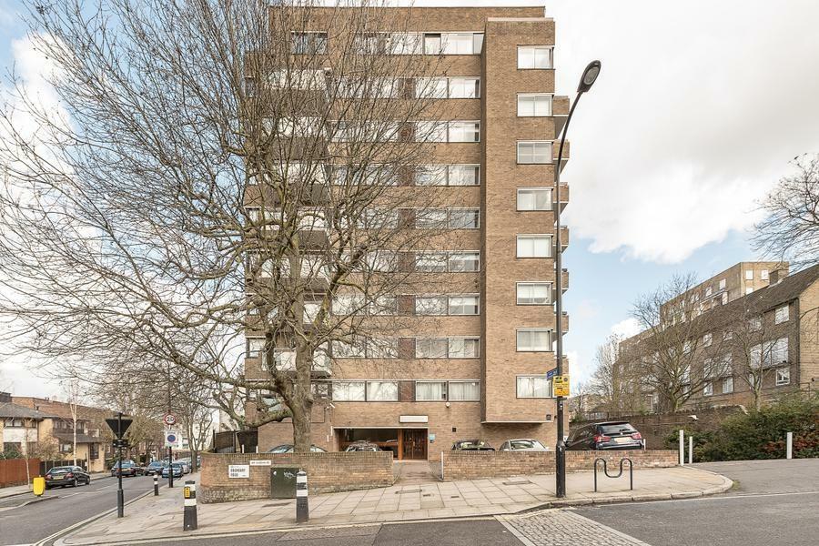 3 bed Apartment for rent in Hampstead. From Chancellors - St John's Wood Lettings