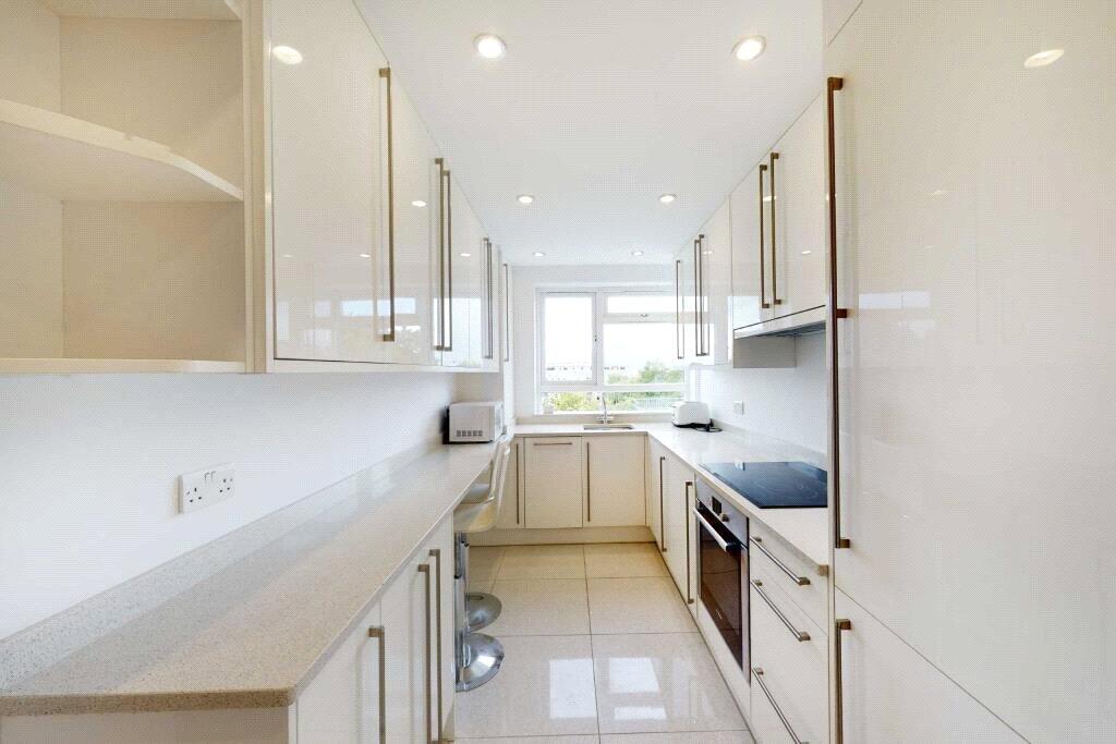 3 bed 1st Floor Flat for rent in Hampstead. From Chancellors - St John's Wood Lettings