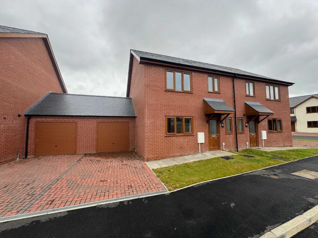 3 bed Detached for rent in Llanddewi Ystradenni. From Archer & Co - Usk