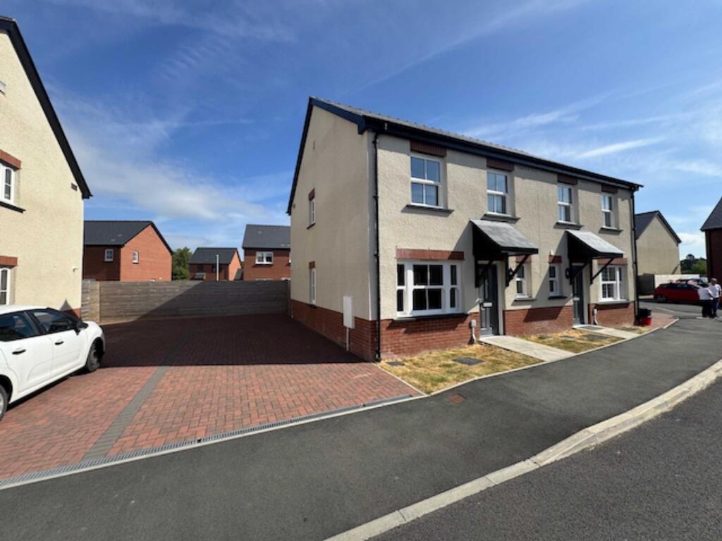 3 bed Detached for rent in Llanddewi Ystradenni. From Archer & Co - Usk 3 bed Detached for rent in Llanddewi Ystradenni. From Archer & Co - Usk