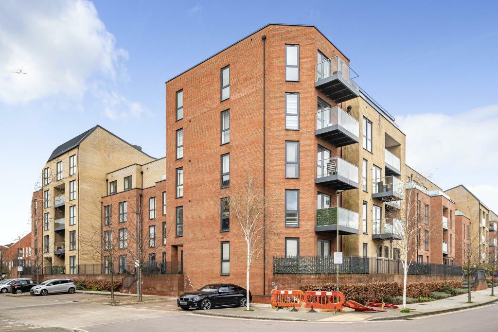 3 bed Apartment for rent in Harrow. From Chancellors - Stanmore Lettings