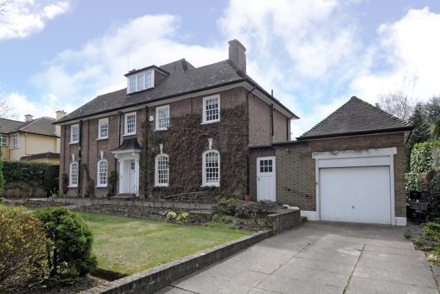 6 bed Detached for rent in Northwood. From Chancellors - Stanmore Lettings