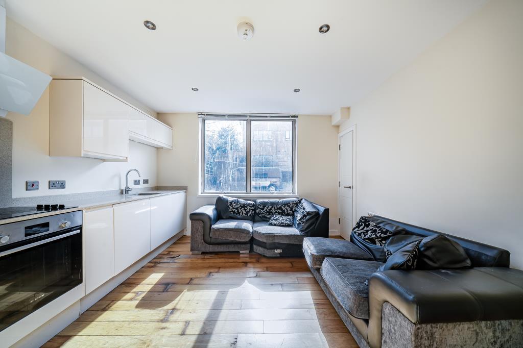 1 bed Apartment for rent in Leatherhead. From Chancellors - Surbiton