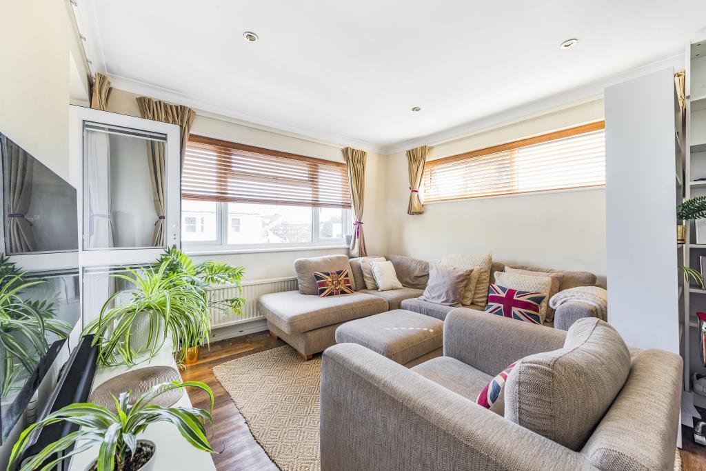 2 bed 1st Floor Flat for rent in Kingston upon Thames. From Chancellors - Surbiton