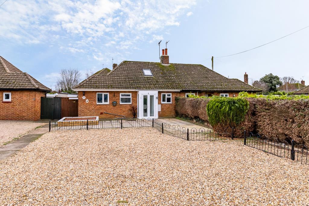 2 bed Semi-detached bungalow for rent in Risegate. From Ark Property Centre - Spalding
